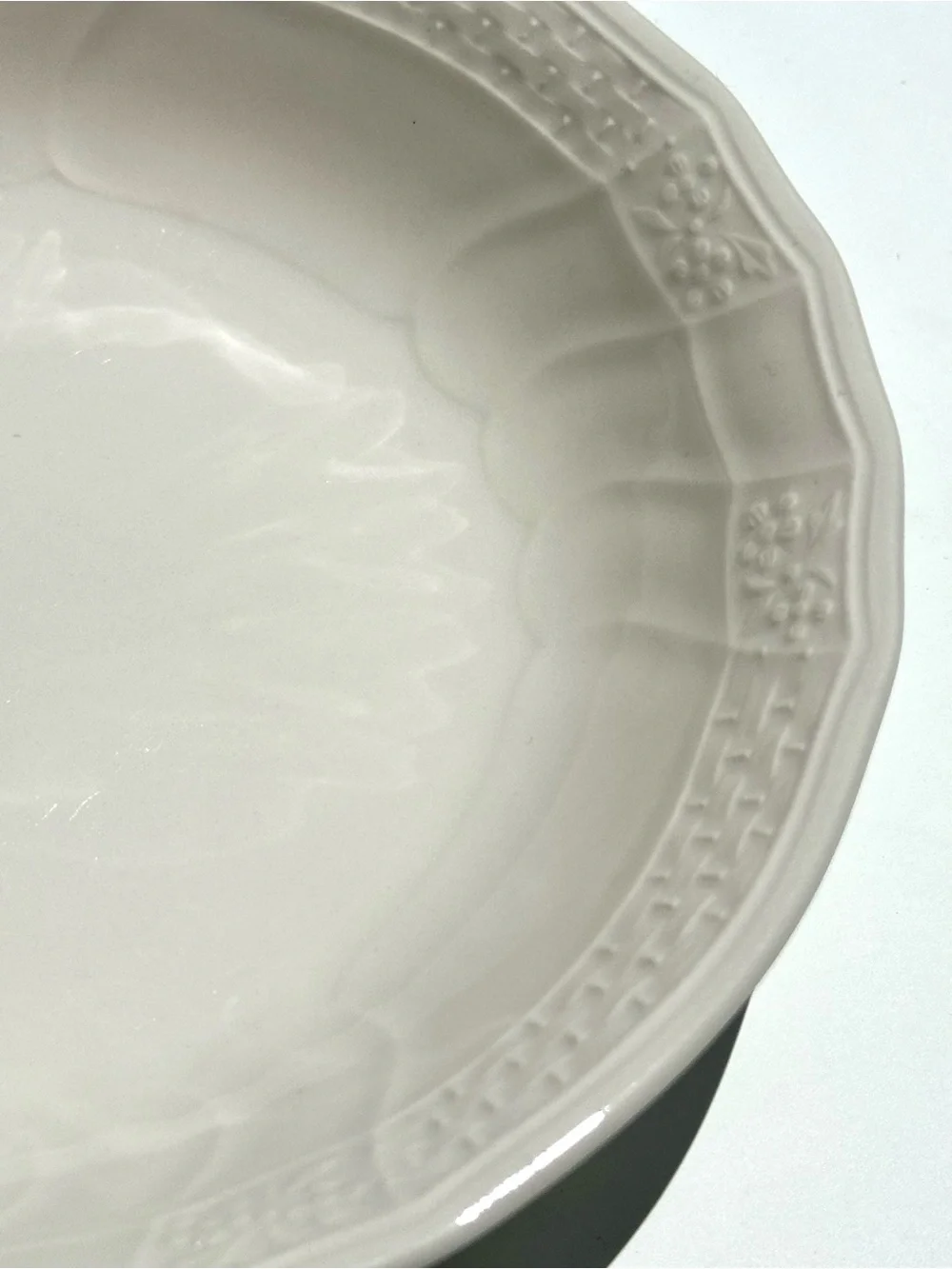Mikasa Renaissance White Coupe Soup Bowl - Elegant Home Dining, Vintage